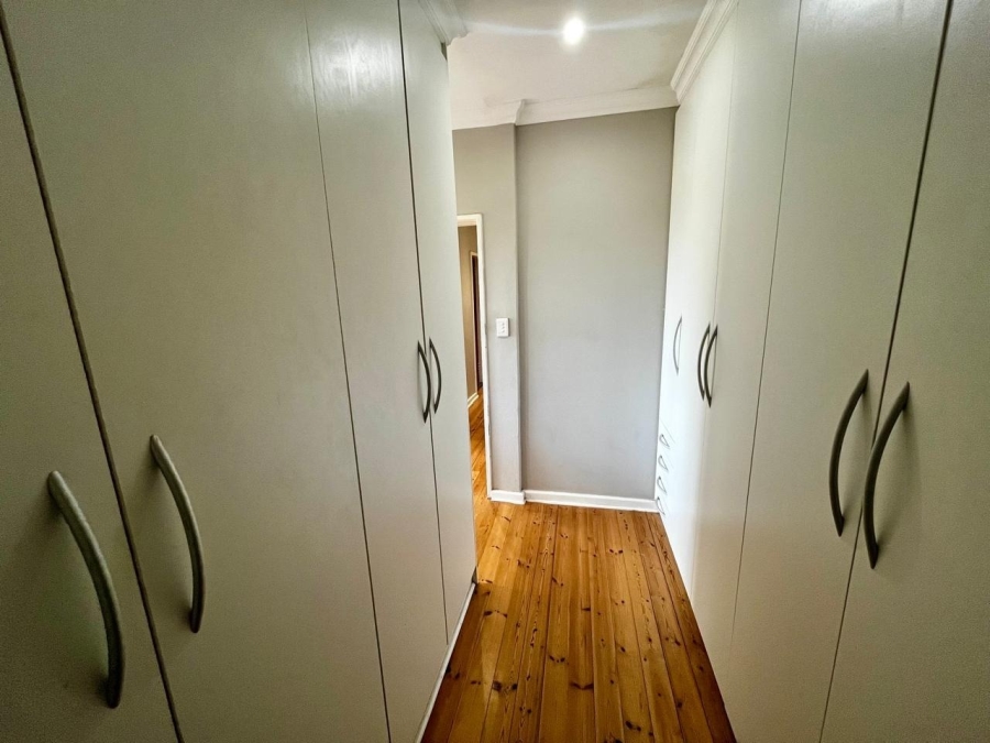 5 Bedroom Property for Sale in Nahoon Eastern Cape